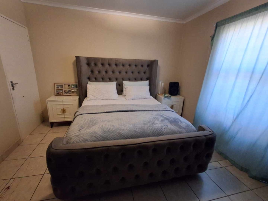3 Bedroom Property for Sale in Kosmosdal Gauteng