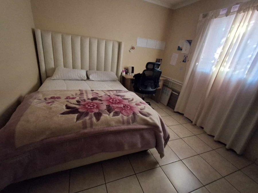 3 Bedroom Property for Sale in Kosmosdal Gauteng