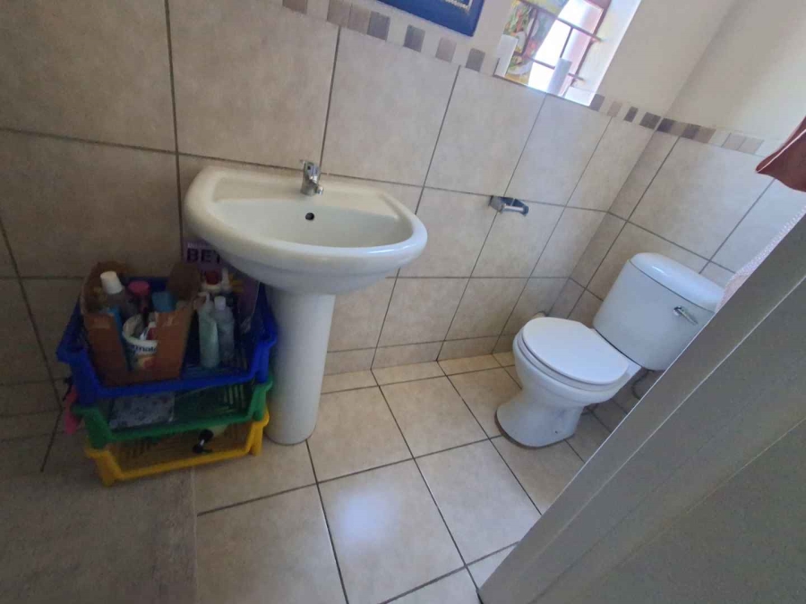 3 Bedroom Property for Sale in Kosmosdal Gauteng