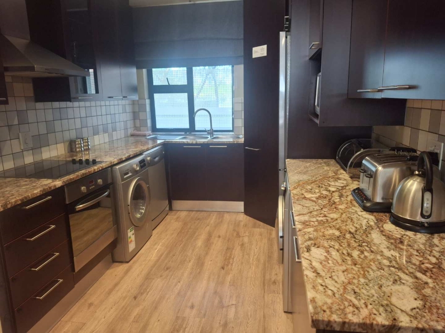 To Let 2 Bedroom Property for Rent in Benmore Gardens Gauteng