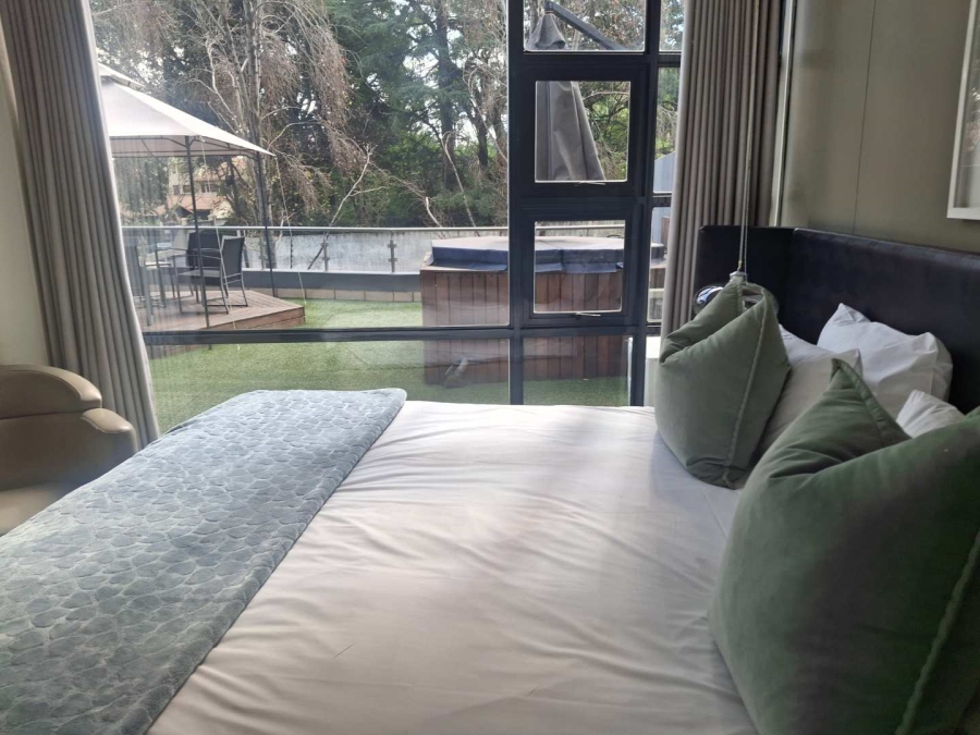 To Let 2 Bedroom Property for Rent in Benmore Gardens Gauteng