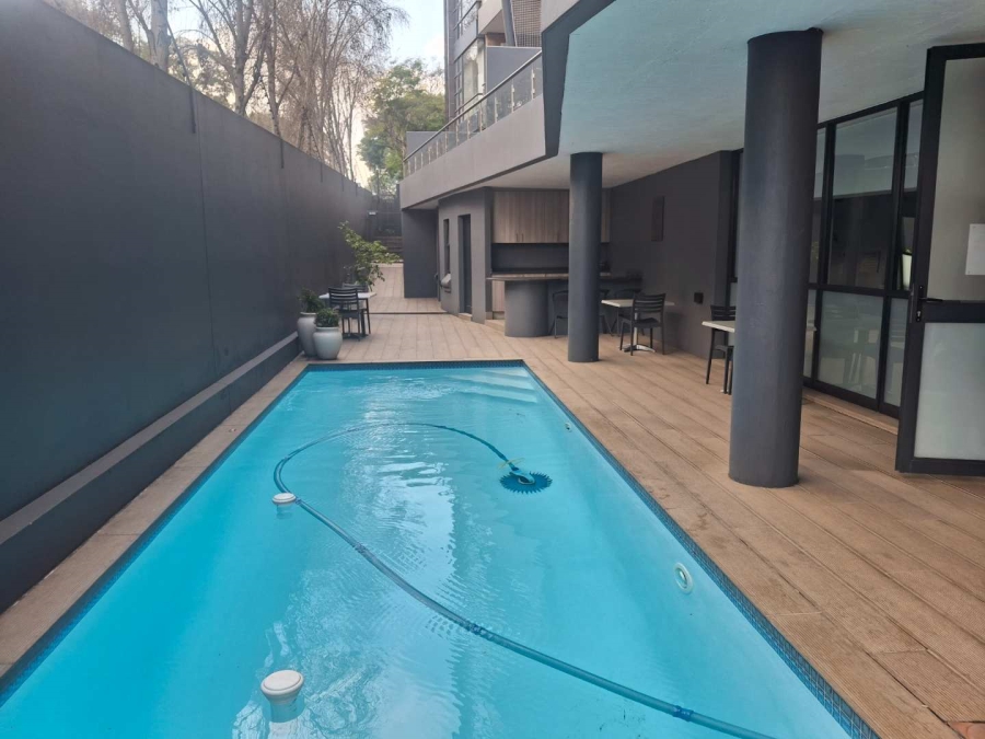 To Let 2 Bedroom Property for Rent in Benmore Gardens Gauteng