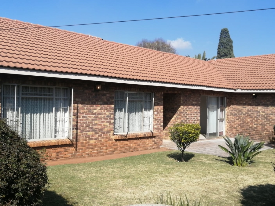 7 Bedroom Property for Sale in Elspark Gauteng