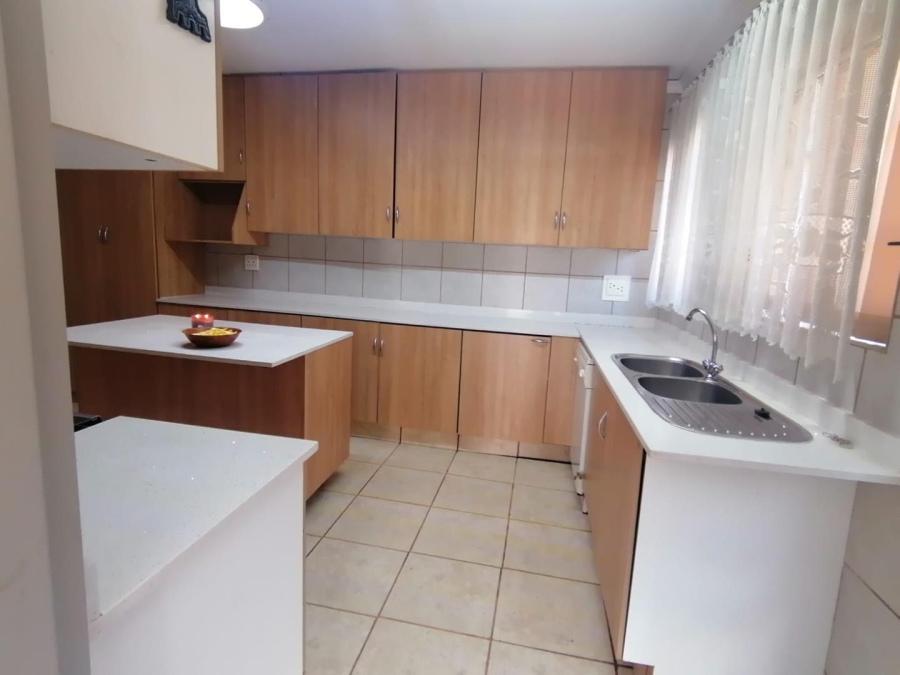 7 Bedroom Property for Sale in Elspark Gauteng
