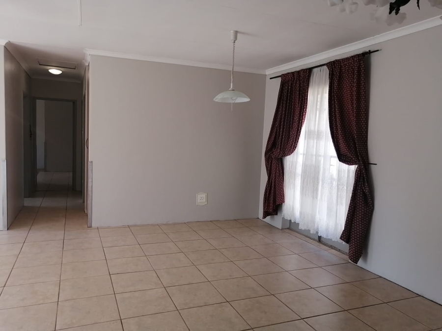 7 Bedroom Property for Sale in Elspark Gauteng