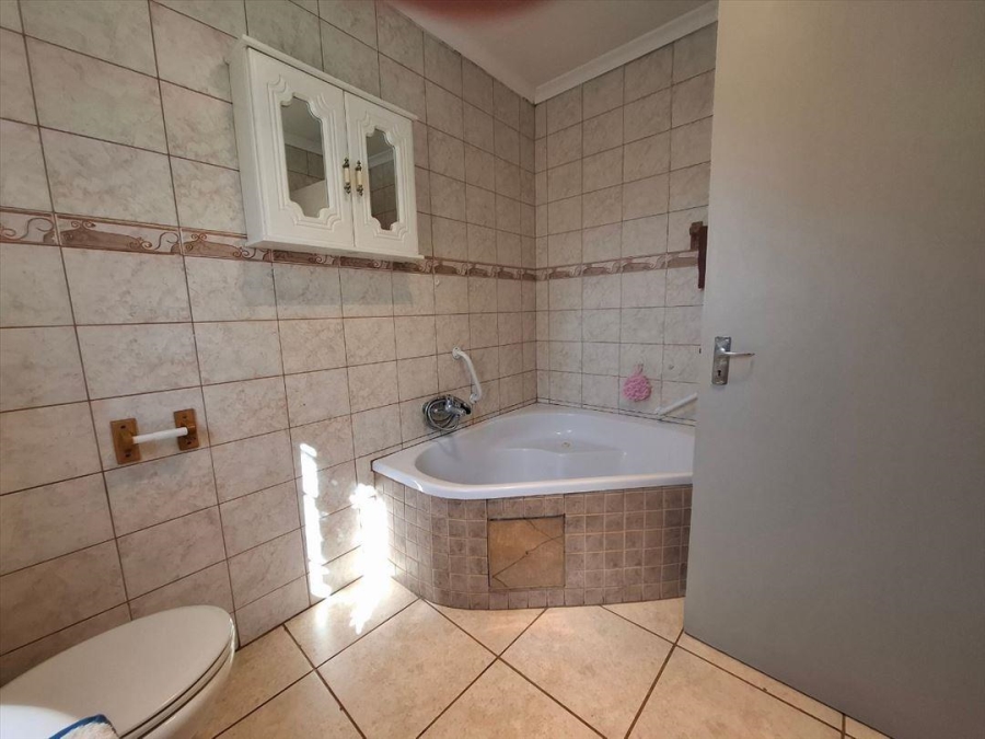 7 Bedroom Property for Sale in Elspark Gauteng