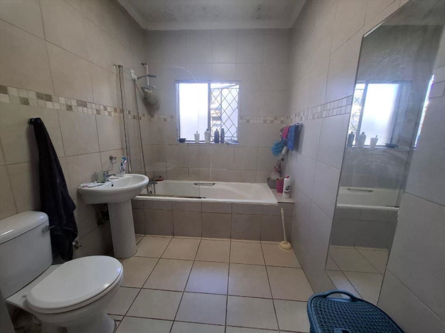 7 Bedroom Property for Sale in Elspark Gauteng