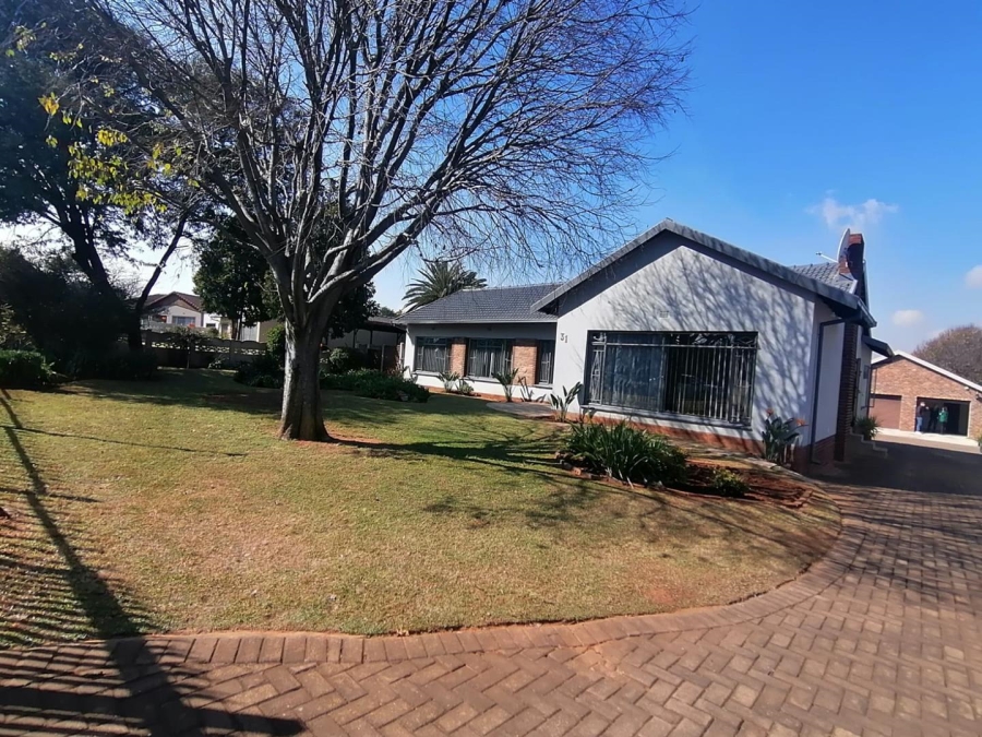 7 Bedroom Property for Sale in Elspark Gauteng