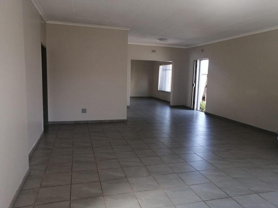 7 Bedroom Property for Sale in Elspark Gauteng