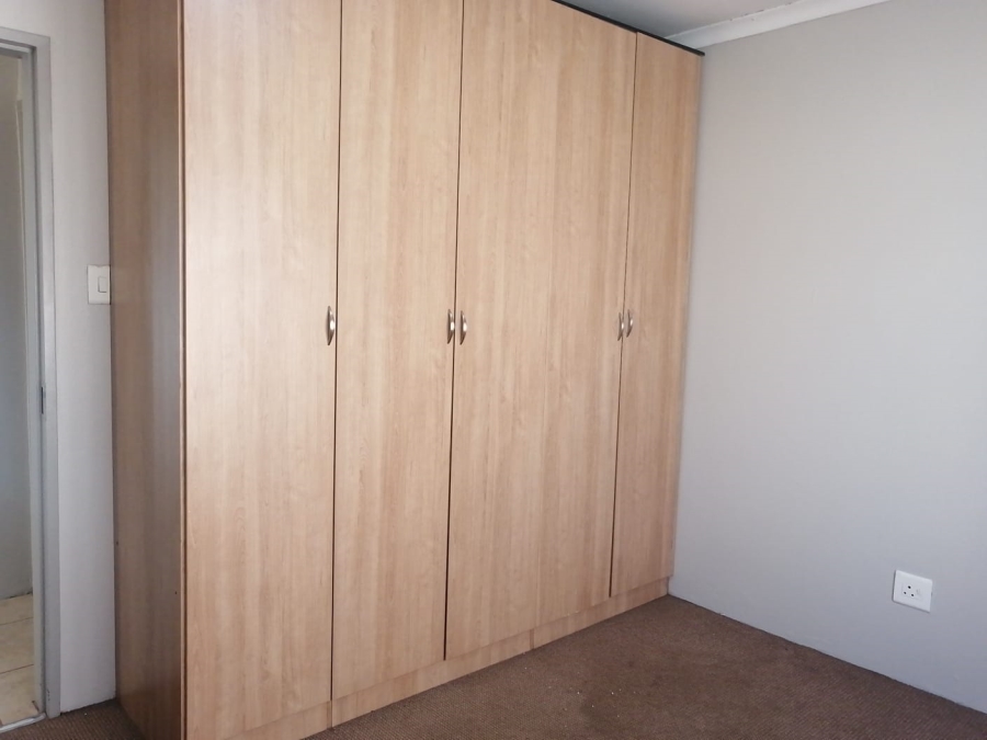 7 Bedroom Property for Sale in Elspark Gauteng