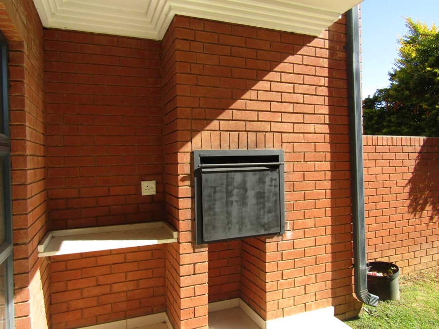 3 Bedroom Property for Sale in Eveleigh Gauteng