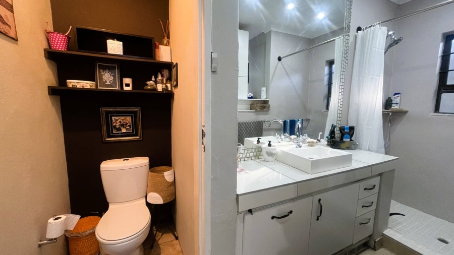 2 Bedroom Property for Sale in Franklin Roosevelt Park Gauteng