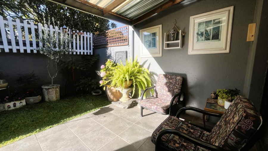 2 Bedroom Property for Sale in Franklin Roosevelt Park Gauteng