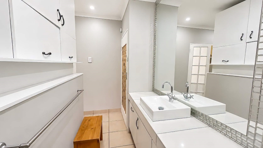 2 Bedroom Property for Sale in Franklin Roosevelt Park Gauteng