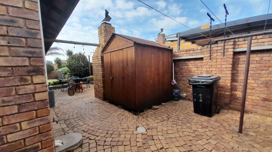 3 Bedroom Property for Sale in Pomona Gauteng