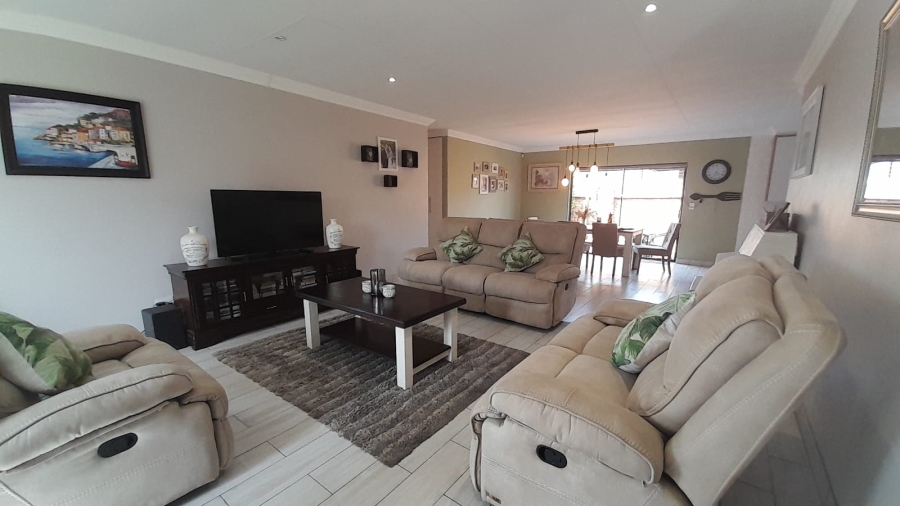 3 Bedroom Property for Sale in Pomona Gauteng