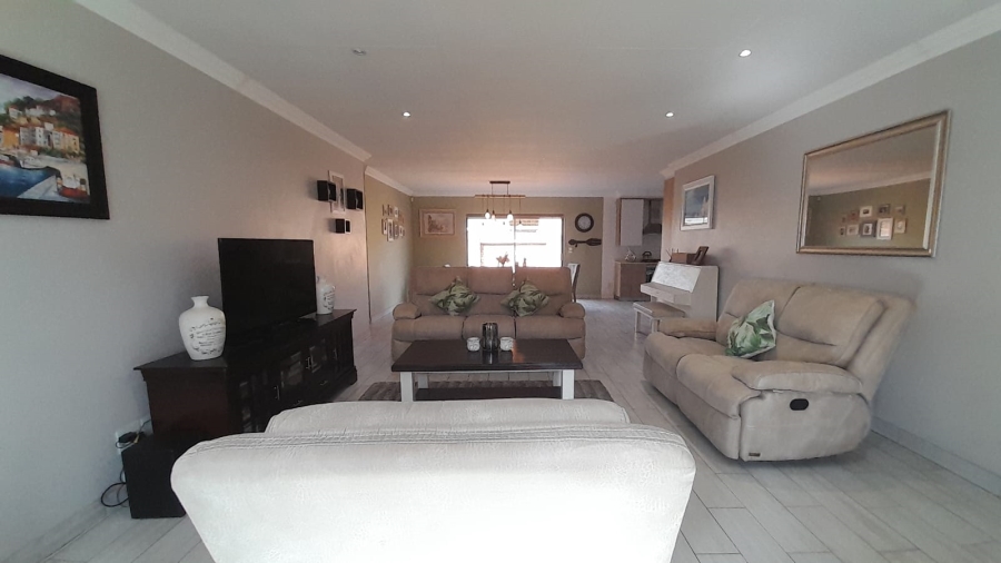3 Bedroom Property for Sale in Pomona Gauteng