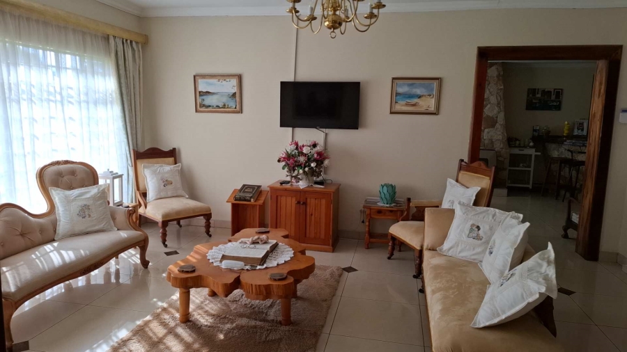 5 Bedroom Property for Sale in Brackenhurst Gauteng