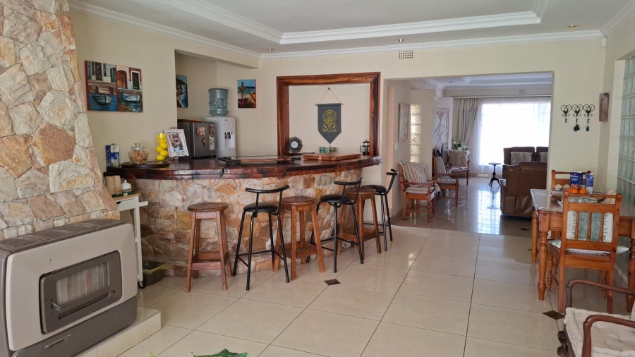 5 Bedroom Property for Sale in Brackenhurst Gauteng