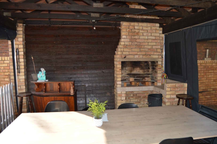 3 Bedroom Property for Sale in New Redruth Gauteng