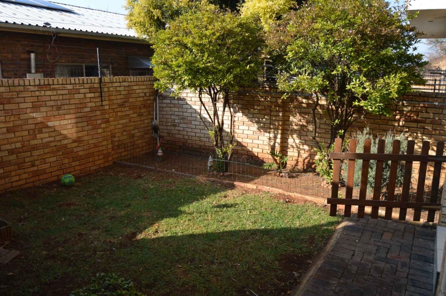 3 Bedroom Property for Sale in New Redruth Gauteng