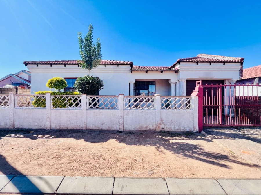 3 Bedroom Property for Sale in Soshanguve WW Gauteng