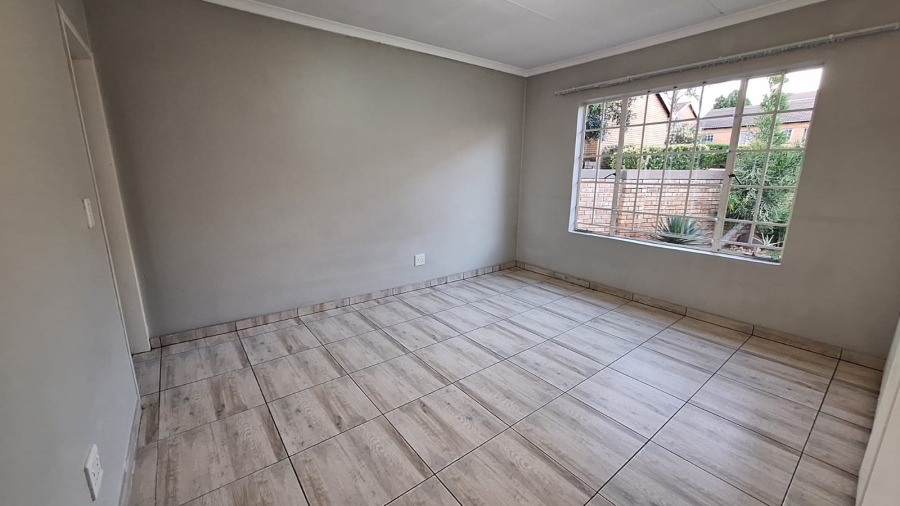 3 Bedroom Property for Sale in Olivedale Gauteng