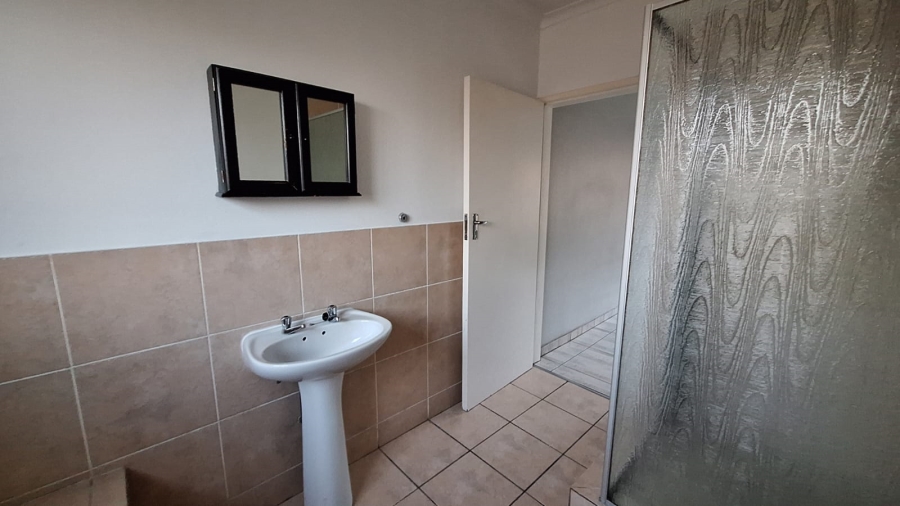 3 Bedroom Property for Sale in Olivedale Gauteng