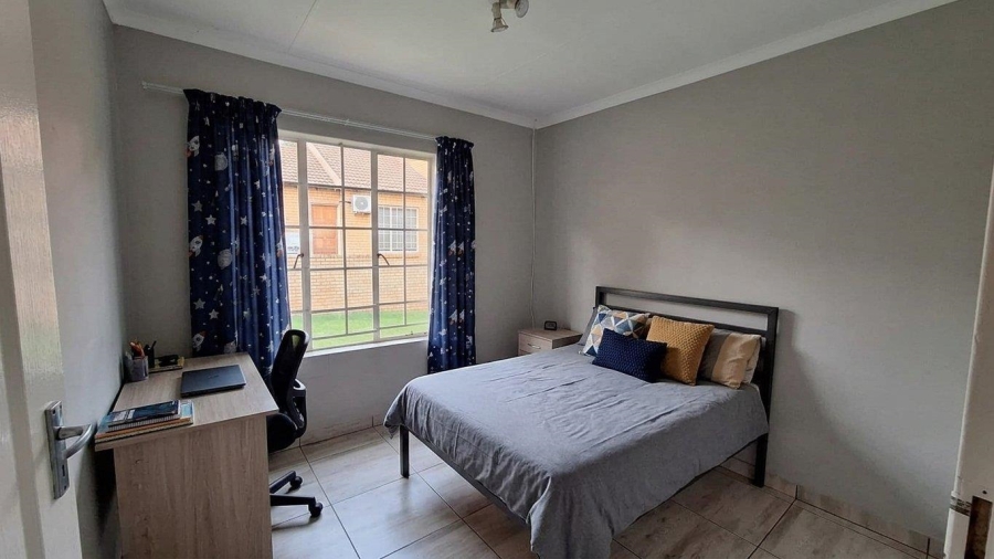 3 Bedroom Property for Sale in Olivedale Gauteng