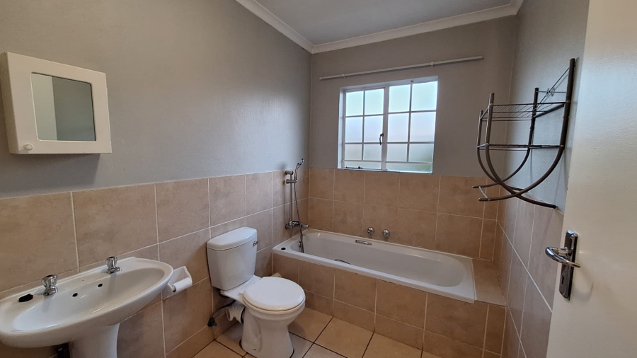 3 Bedroom Property for Sale in Olivedale Gauteng