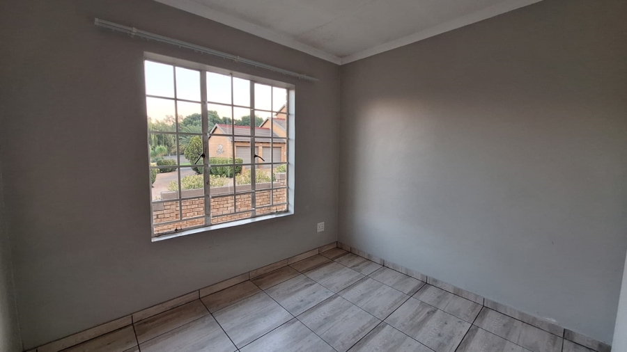 3 Bedroom Property for Sale in Olivedale Gauteng