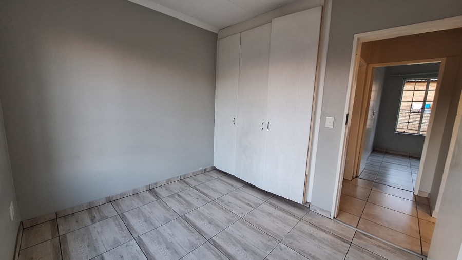 3 Bedroom Property for Sale in Olivedale Gauteng