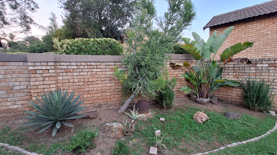 3 Bedroom Property for Sale in Olivedale Gauteng