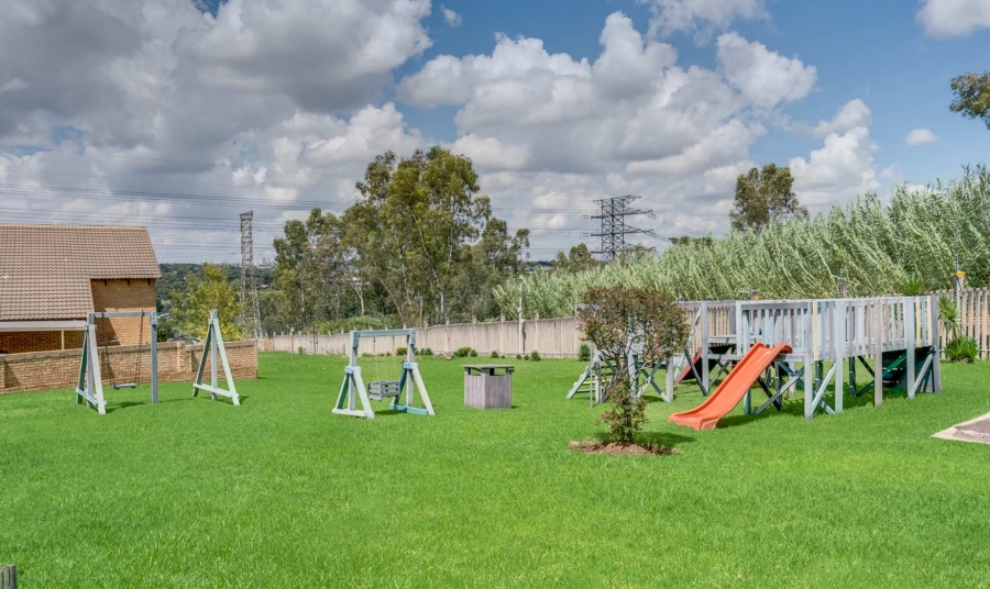 3 Bedroom Property for Sale in Olivedale Gauteng