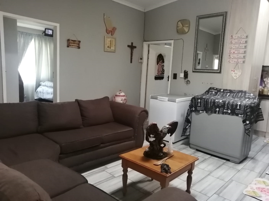 2 Bedroom Property for Sale in Elspark Gauteng