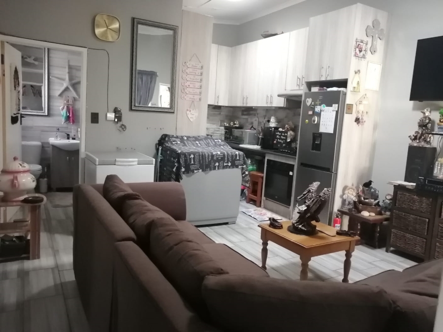 2 Bedroom Property for Sale in Elspark Gauteng