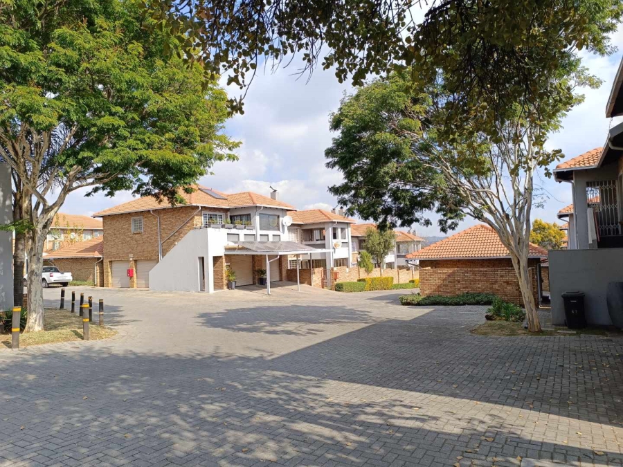 2 Bedroom Property for Sale in Celtisdal Gauteng
