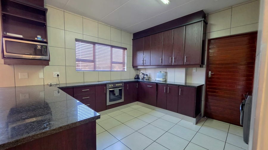 3 Bedroom Property for Sale in Riverspray Lifestyle Estate Gauteng