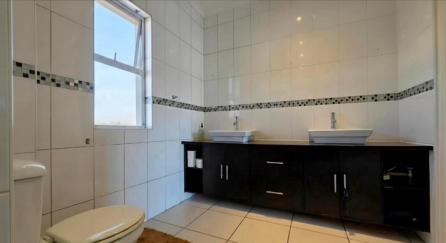 3 Bedroom Property for Sale in Riverspray Lifestyle Estate Gauteng
