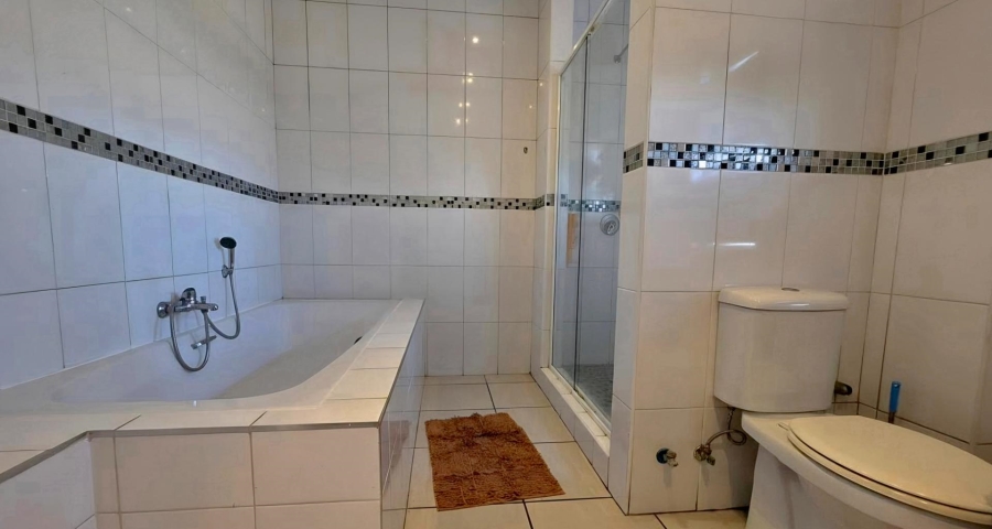 3 Bedroom Property for Sale in Riverspray Lifestyle Estate Gauteng