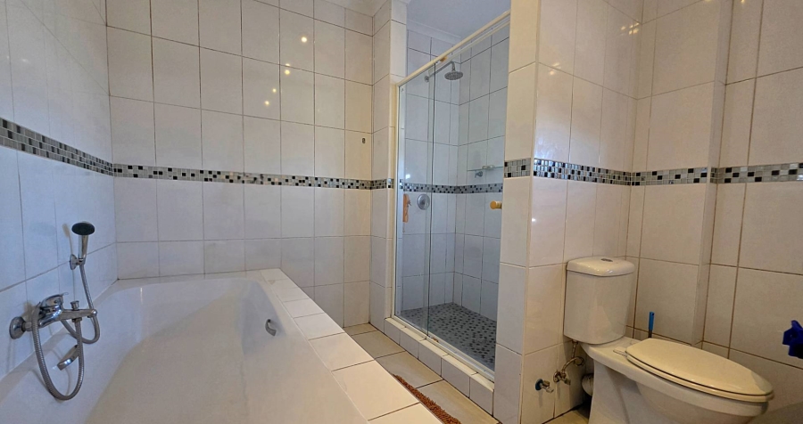 3 Bedroom Property for Sale in Riverspray Lifestyle Estate Gauteng