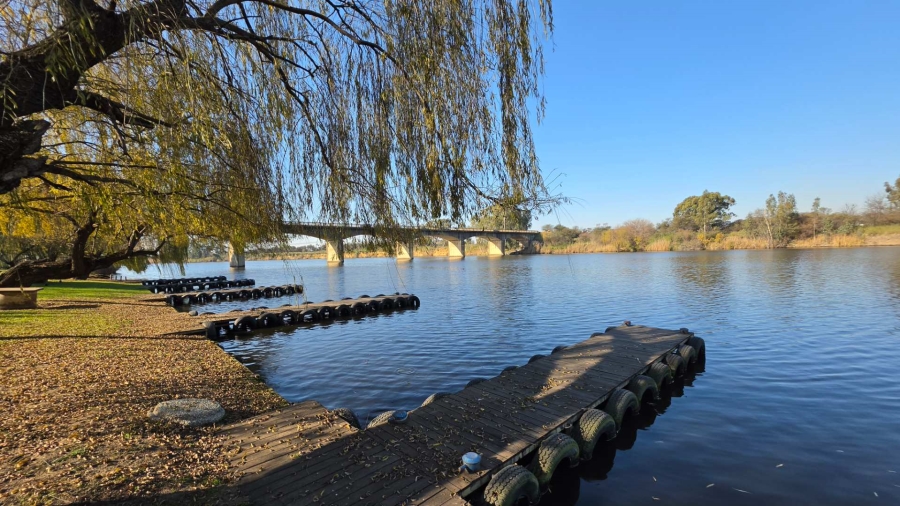 3 Bedroom Property for Sale in Riverspray Lifestyle Estate Gauteng