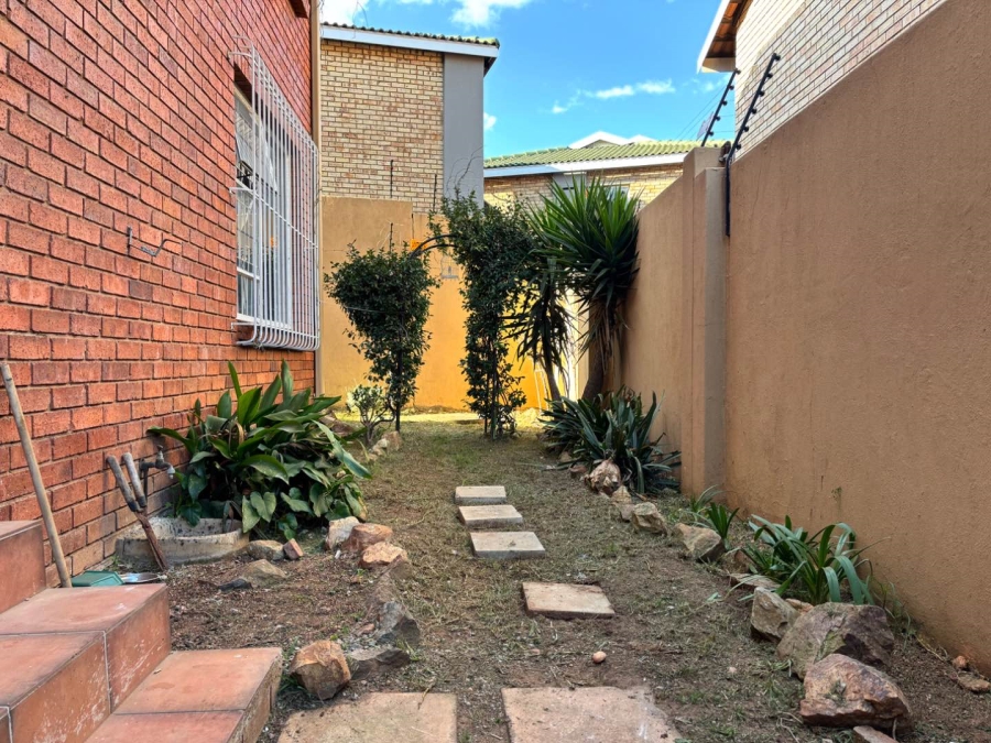 2 Bedroom Property for Sale in Primrose Gauteng