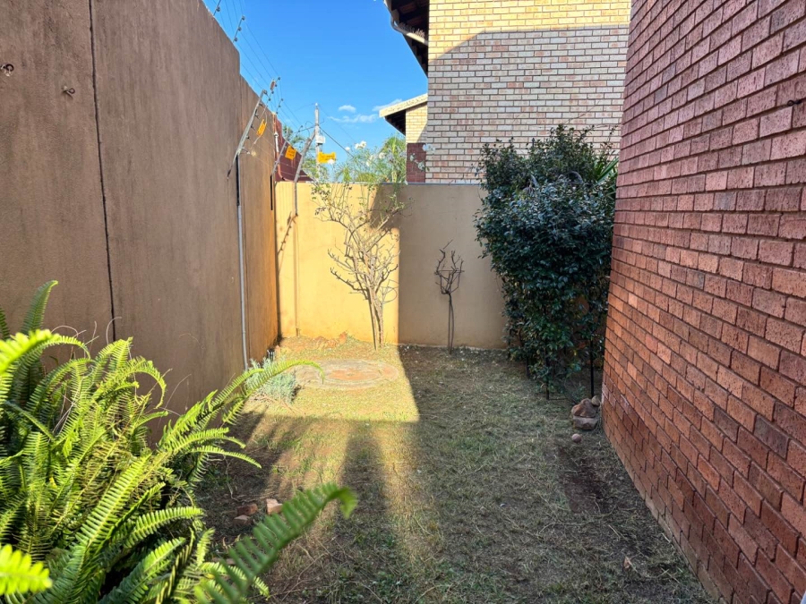 2 Bedroom Property for Sale in Primrose Gauteng