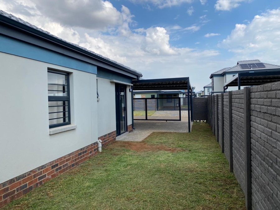 3 Bedroom Property for Sale in Albertsdal Gauteng