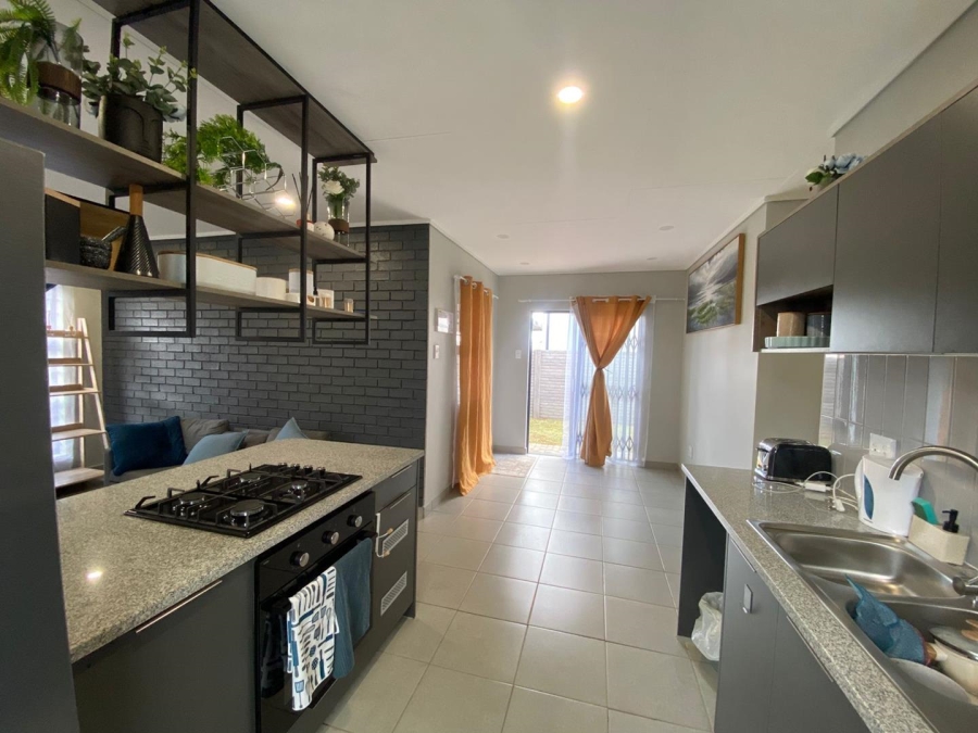 3 Bedroom Property for Sale in Albertsdal Gauteng