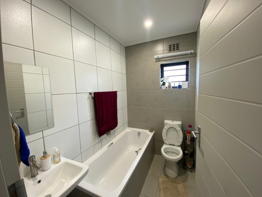 3 Bedroom Property for Sale in Albertsdal Gauteng