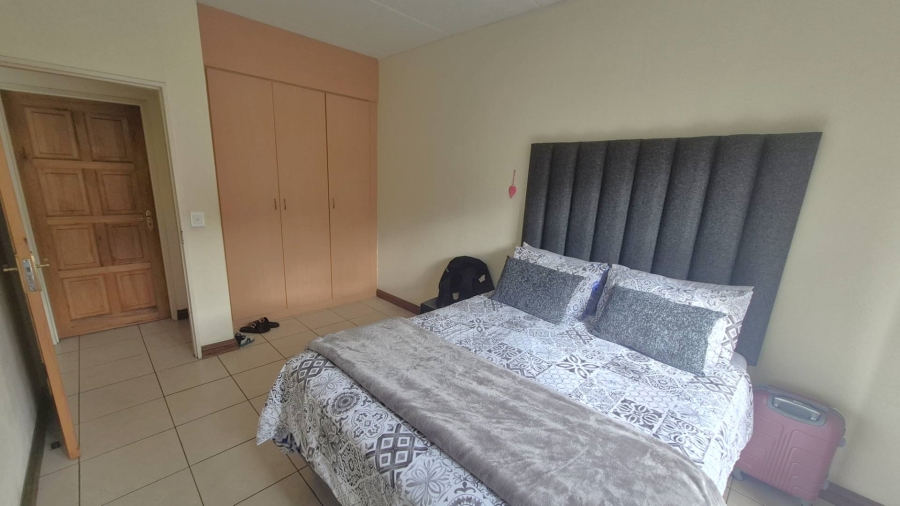 1 Bedroom Property for Sale in Ferndale Gauteng