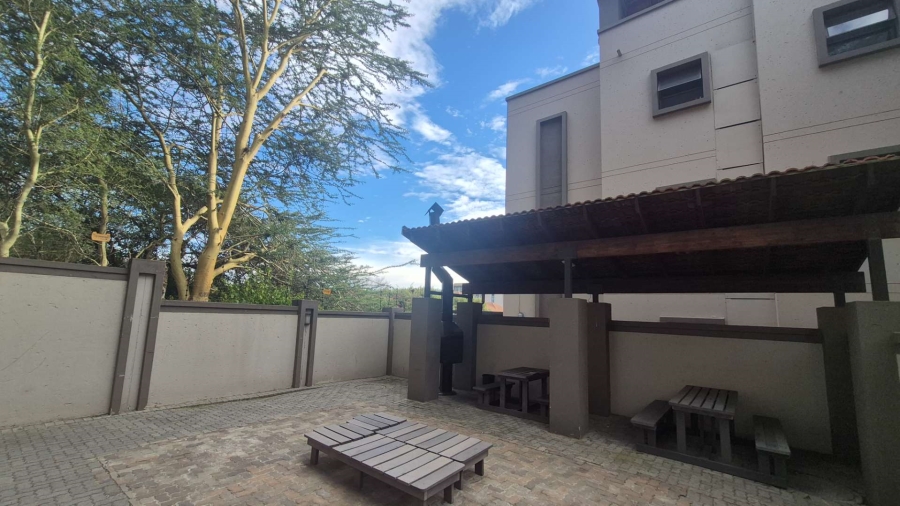 1 Bedroom Property for Sale in Ferndale Gauteng
