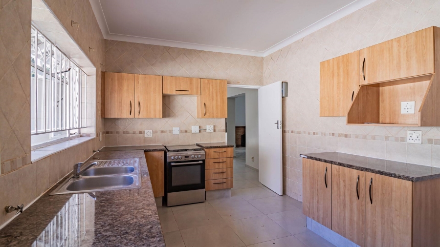 To Let 3 Bedroom Property for Rent in Northcliff Gauteng